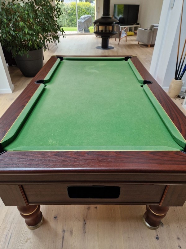 Exemple De prestation pour un changement de tapis de billard
