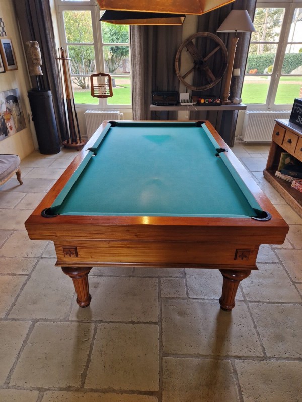 Réfection d’un tapis de billard 