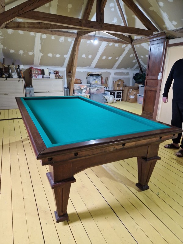 Remise en état d’un billard Français