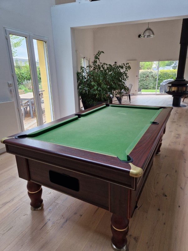 Exemple De prestation pour un changement de tapis de billard
