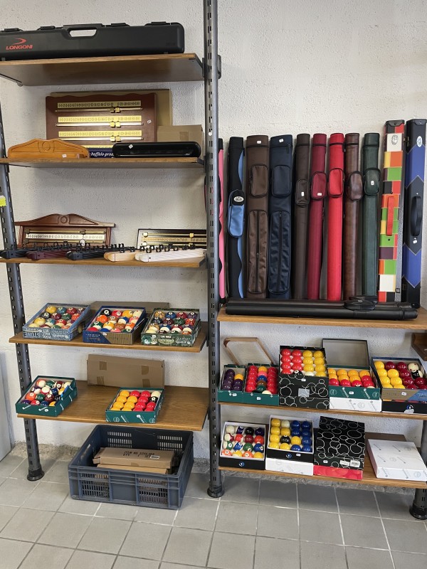 ACCESSOIRES POUR BILLARDS 