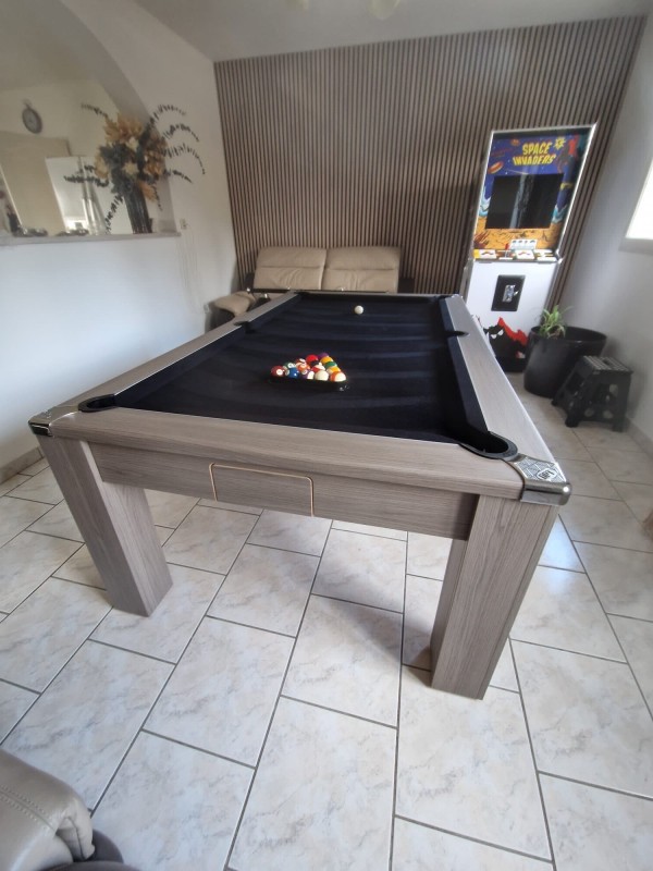 Livraison d’une borne d’arcade et d’un billard