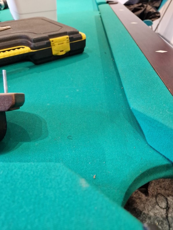 Déménagement et changement de tapis et bande d’un billard
