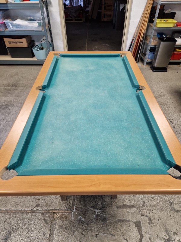 Réfection d’un tapis de billard