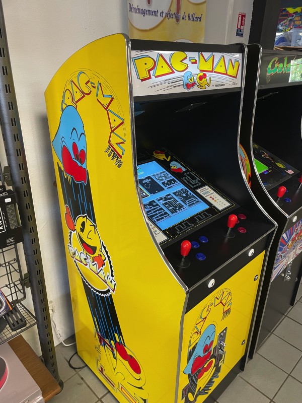 Borne d’arcade rétro « PACMAN »