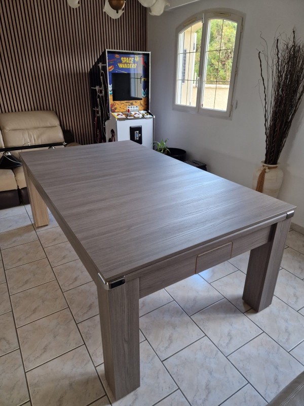 Livraison d’une borne d’arcade et d’un billard