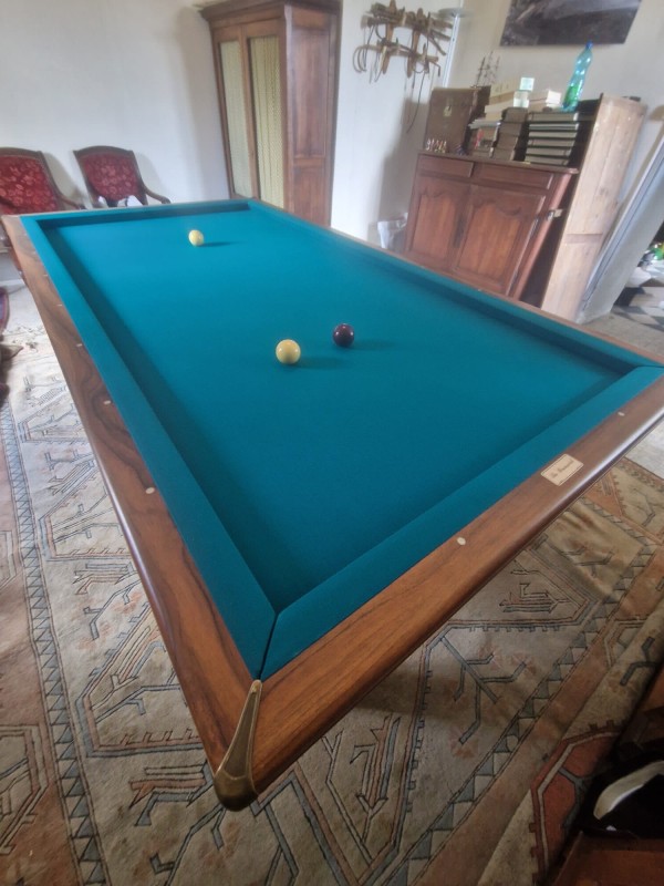 Remontage d’un billard français .