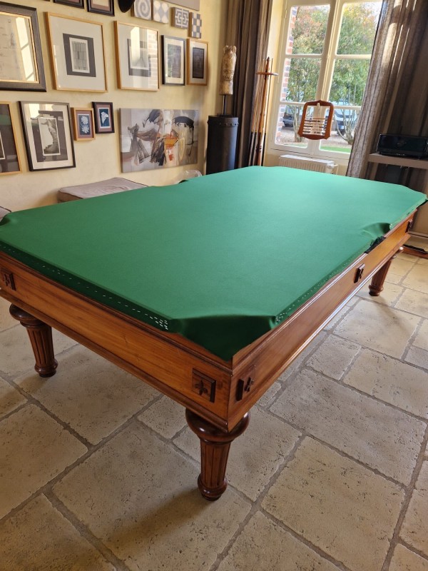 Réfection d’un tapis de billard 