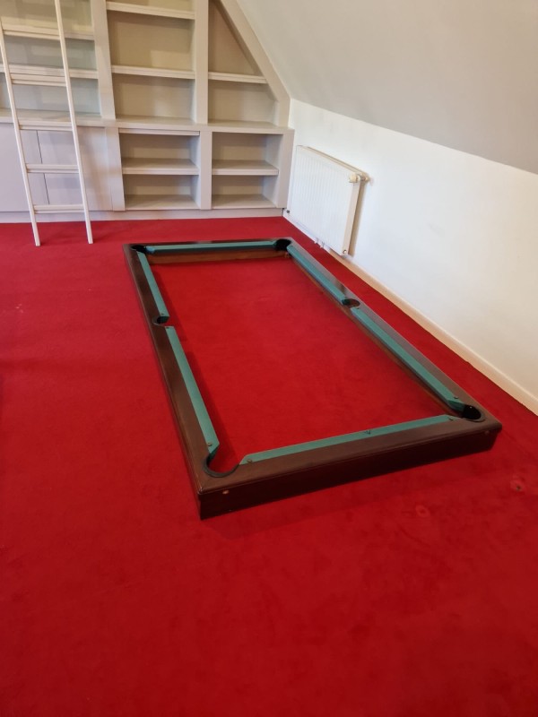 Réfection et déménagement d’un billard américain 