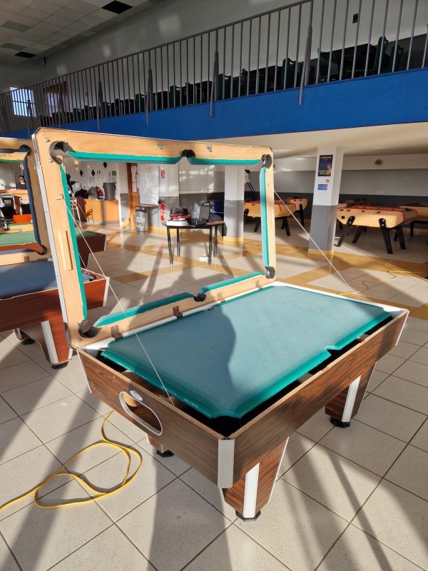 Restauration de 4 billards dans un lycée