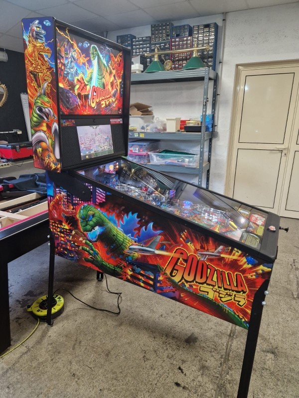 Flipper d’occasion « GODZILLA »