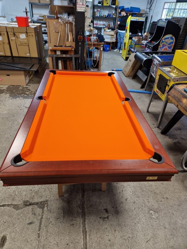 Exemple de prestation (Tapis orange)