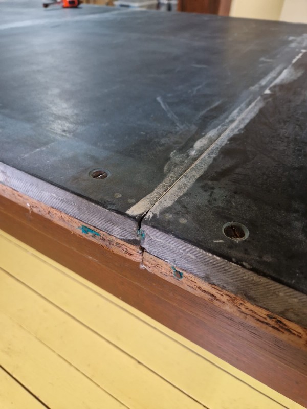 Remise en état d’un billard Français