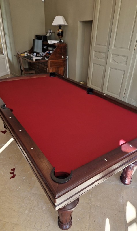 Déménagement et changement de tapis et bande d’un billard