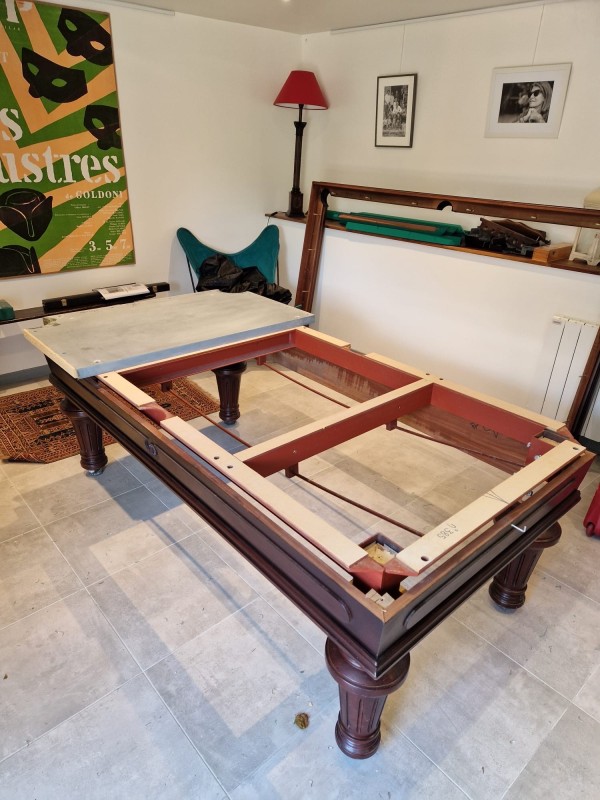 Déménagement et changement de tapis et bande d’un billard
